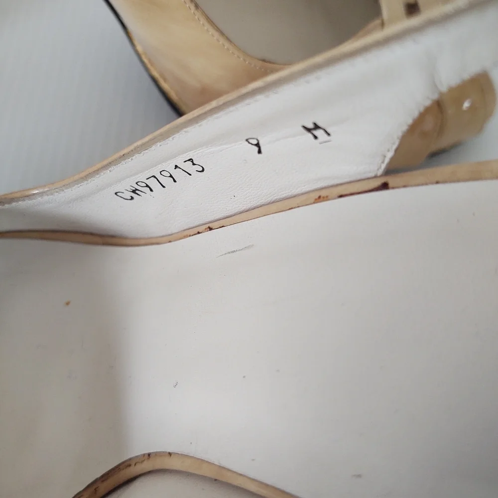 Stuart Weitzman high heel swing back shoes size 9 - Picture 2 of 7
